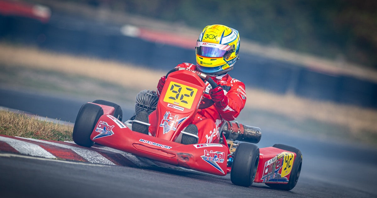 Andrew Platt driving kart 92 at the 2026 Retro Kart Championship O Plate at Whilton Mill